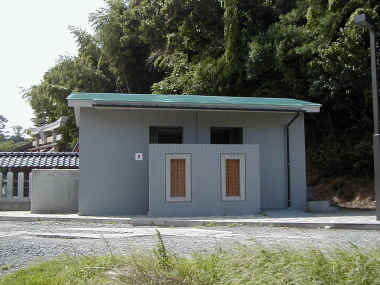 toilet.jpg (205345 oCg)